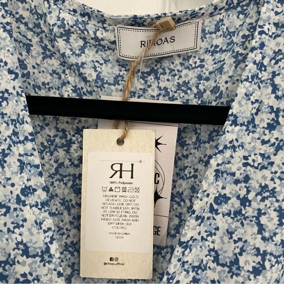 Rihoas Dainty Blue Floral Wrap Dress Women Size Small/Medium - Picture 3 of 3
